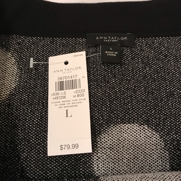 NWT Ann Taylor Factory B/W Dot Sweater Skirt Sz L - Picture 3 of 5